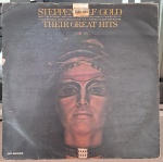 Steppenwolf – Gold (Their Great Hits). Selo : MCA Records – 201 574. Formato : Vinil , LP, Compilação
País : Brasil. Capa muito boa.  Disco muito bom. Usado. Necessitam limpeza.