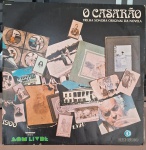 O Casarão (Trilha Sonora Original Da Novela). Selo : Som Livre  403.6091 , Rede Globo  403.6091Formato : Vinil , LP, Compilação. País : Brasil. Lançado : 1976.  Usado. Capa excelente. Disco quase perfeito. Necessita limpeza.
