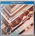 The Beatles  1967-1970. Selo : Apple Records  31C 166 05309/10 , Apple Records  SBTL 1023/4Formato : 2 x Vinil , LP, Compilação, Reedição , Capa Gatefold. País : Brasil. Lançado : 1985. Capa e encarte muito bons. Discos quase perfeitos. Usados. Necessitam limpeza.