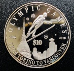 Moeda Ilhas Cook - 10 Dólares 2008 - Proof FC - Prata (.999) - 31,11 g - 38,61 mm - Comemorativa Jogos Olímpicos de Vancouver 2008 - Com Certificado na Cápsula Original. 
