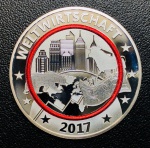 Rara Medalha Alemanha 2017 Prata (333/1000) - 14,66gr - 36mm - Anel De Polimero Vermelho - Edição Comemorativa Especial - Planeta Terra - Economia Mundial ( Com Certificado ).