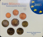 Blister com Set de Moedas Alemanha 2005 - 1, 2, 5, 10, 20, 50 Euro Cent - 1 e 2 Euros Letra D - ( Munique ) - Km-214 - FC.