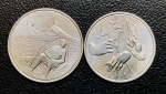 Lote com 2 Moedas San Marino 1976 Comemorativas - 1 Lira Série: Família Mãos com bandeiras - 2 Liras Série: Família Mulher Sentada - Todas em Aluminio - FC