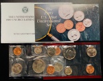 Set de Moedas Estados Unidos 1989 Letras P e D - 1 Dime, 1 Cent, 5 Cents, Quarter Dolar, Half Dolar + Token - ( total 10 Moedas + 2 Token ) - Lacrados.