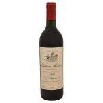 Vinho tinto francês Château Montrose, safra 1989. Saint-Estèphe, Bordeaux, França. Grand Cru Classé du Medoc em 1855. Blend composto majoritariamente por Cabernet Sauvignon, com Merlot e Petit Verdot.