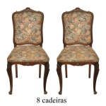 Conjunto de 8 cadeiras, estilo neorrococó, com encostos levemente arqueados, encimados por concheados. Assentos apoiados em saias onduladas centralizando adornos florais. Pernas curvilíneas, recamadas por folhagens e rematadas por pés revirados. Estofamento tacheado em tecido com estampa floral. 95 x 48 x 45 cm. Espólio de Josephina Penteado da Fonseca, SP. Informações importantes sobre a retirada do seu lote. Parabéns pela sua arrematação! Passamos para informar os detalhes e o procedimento para a retirada do seu lote: encontra-se originalmente no bairro da Vila Madalena, SP. A retirada deve ser feita exclusivamente mediante agendamento prévio e após o envio do comprovante de pagamento. Telefone para agendamento: (11) 5044-1228.Por favor, entre em contato conosco pelo telefone acima para escolher o melhor dia e horário para buscar o seu lote.