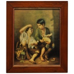 Reprodução gráfica emoldurada da famosa pintura "Crianças comendo Uvas e Melão" (Two Boys Eating Grapes and a Melon). Retrata de forma realista e empática duas crianças pobres sentadas no chão, saboreando frutas com alegria. 23 x 19 cm (MI). 30 x 26 cm (ME). Espólio de Josephina Penteado da Fonseca, SP