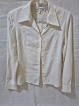 Camisa social branca da  Elle et lui. TAM: 42 Peças podem apresentar marcas de uso ou guardado.