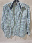 Blusa quadriculada em tons azul Luigi. TAM: 1  Peças podem apresentar marcas de uso ou guardado.