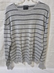 Camisa de manga comprida listrada, TAM: G Peças podem apresentar marcas de uso ou guardado.