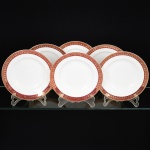 PORCELANA, seis (6) pratos fundos, ornados com faixa na tonalidade magenta e barrado a ouro, marca MAUÁ (Mauá, SP, 1937 a 1968), medindo 23 cm diâmetro, vide foto.