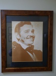 CLARK GABLE, reprodução de foto emoldurada do famoso galã, 55 x 55 cm