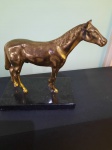 Cavalo decorativo em bronze, 18 cm alt x 22 cm compr