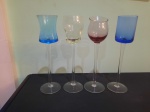 Lote com 4 cálices de licor com pés altos. 20 cm cada