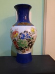 Vaso oriental em porcelana, 37 cm alt