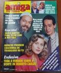 Revista Amiga TV Tudo Nº 934 (1988)  Histórico: Xuxa no Rio / Tarcísio Meira e Glória MenezesMostrar fotos internas de matérias icônicas com a Xuxa no auge de 1988 eleva drasticamente o valor percebido do item. Fãs e colecionadores da "Rainha dos Baixinhos" costumam disputar ativamente exemplares com esse tipo de registro institucional e cultural: