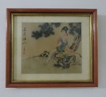 Quadro Oriental pintura sobre seda, assinado e com selo vermelho. Med. 23 x 27cm com moldura e vidro.
