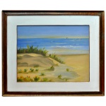 Paisagem marinha, com dunas de areia e vegetação costeira em primeiro plano, além do mar azul e do céu claro ao fundo. Óleo s/ tela. 40 x 48 cm (MI). 60 x 69 cm (ME).