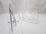 Lote de 4 organizadores de prateleira em metal. Medindo 25cm x 18cm de altura.