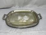 Fracalanza - Bandeja oval rasa em prata 90 com alça trabalhada. Medindo 40cm x 31cm x 48cm alça a alça. Leve desgaste no banho.