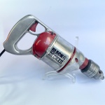 Ferramenta antiga: Furadeira americana Black and Decker, cerca de 1940, 110v, funcionando, sem partes plásticas, All Metal, Duralumínio e aço.