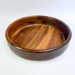 Bowl em madeira nobre taqueada. Brasil anos 60. Ótimo estado. Med 31 cm de diâmetro e 9 cm altura.