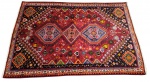 Tapete kashkai persa, ponto fino, higienizado. Medindo: 165 x 115 cm.