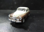 MINIATURA - GAZ-M20 POBEBA. VERSÃO TÁXI SOVIÉTICO. APROX. 11CM. - USADO NO ESTADO CONFORME FOTOS - ITEM SERA ENVIADO DO RS.