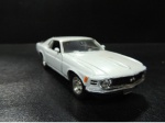 MINIATURA - FORD MUSTANG 1970. COM ABERTURA DAS PORTAS. APROX. 12CM. - USADO NO ESTADO CONFORME FOTOS - ITEM SERA ENVIADO DO RS.