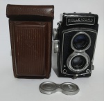 COLECIONISMO - Antiga Câmera  ROLLEICORD com capa e tampas das lentes originais. NAO TESTADA ,SEM GARANTIAS FUTURAS.