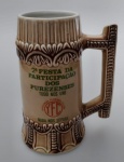 COLECIONISMO - Caneca para vinho/chopp com logotipo de festa comemorativas . Linda Caneca. Medida : 18 cm.