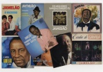 JAMELÃO  Coletania com 9 discos de vinil, reunindo diferentes álbuns do grande intérprete do samba JAMELÃO, incluindo repertório de samba-enredo e obras dedicadas a Lupicínio Rodrigues. Conjunto de interesse histórico e musical, em capas originais, com sinais compatíveis com o tempo.