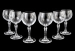 CRISTAL BOHEMIA - Conjunto de seis taças para vinho em cristal translúcido, com bojo arredondado e hastes com detalhes facetados. Elegante e decorativo. Modelo MARILYN. Sem uso. Mede 15 cm de altura.