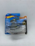 Miniatura Hot Wheels Batplane, escala 1:64. Item no estado conforme fotos. Carrinho de Coleção.