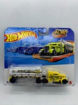 Miniatura Hot Wheels Track Fleet Fuel & Fire, escala 1:64. Item no estado conforme fotos. Carrinho de Coleção.