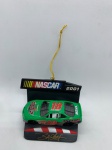 Miniatura Trevco Nascar 2001 Bobby Labonte, escala 1:64. Item no estado conforme fotos. Carrinho de Coleção.