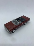 Miniatura Chevrolet Impala, escala 1:43. Item no estado conforme fotos. Carrinho de Coleção.