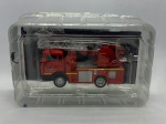 Miniatura Caminhão Bombeiro, retrovisor esquerdo quebrado, escala 1:43. Item no estado conforme fotos. Carrinho de Coleção.