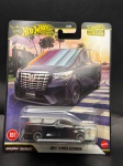 Miniatura Hot Wheels Premium Boulevard 2015 Toyota Alphard escala 1/64, pneus de borracha, lacrado. Carrinho de coleção diecast, item no estado conforme fotos.