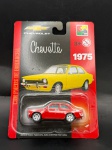 Miniatura 1975 Chevrolet Chevette, escala 1/64, pneus de borracha, lacrado. Carrinho de coleção, item no estado conforme fotos.