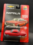 Miniatura 1959 Impala, escala 1/64, pneus de borracha, lacrado. Carrinho de coleção, item no estado conforme fotos.