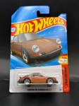 Miniatura Hot Wheels Porsche 911 Carrera RS 2.7 Escala 1/64, Carrinho coleção metal diecast. Item no estado conforme fotos.