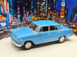Miniatura Willys Aero Willys, Escala 1/43, Carros inesqueciveis do Brasil. Pneus de borracha, carrinho de coleção metal diecast, Item no estado conforme fotos, item com marcas do tempo e marcas de cola. Cenário não acompanha.