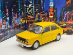 Miniatura Fiat 147, Escala 1/43, Carros inesqueciveis do Brasil. Pneus de borracha, carrinho de coleção metal diecast, Item no estado conforme fotos, item com marcas do tempo. Cenário não acompanha.