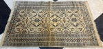TAPETE - Tapete Persa Meched-Ira. Med. 147x95 cm. Cor predominante bege.
