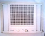 CONSUL. Ar condicionado 7500 Multi Air. Med. 37 x 51 x 55 cm. Não testado. RETIRADA POR CONTA DO ARREMATANTE NO GALPÃO EM SÃO CRISTOVÃO COM AGENDAMENTO.