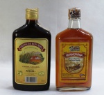 Duas (02) bebidas um Mamajuana bebida destilada afrodisiaca sabor dominiciano ( Republica Dominicana 350 ml, Um creme de Ron Miel licor de creme a base de Rum ( Ilhas Canárias) 350 ml.