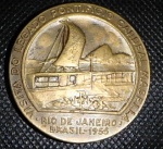 NUMISMÁTICA - Medalha de bronze, XXXVI Congresso Eucarístico Internacional, 1955, comemorativa a visita do Cardeal Masella, diam. 5cm.