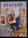 Revista da Playboy americana com poster - Janeiro de 1973 - com 260 páginas.