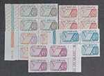 BRASIL 552/56 - 1974/75 - TIPO GRAVURA - LOTE COM 5 QUADRAS , C/GOMA PLENA - SÉRIE COMPLETA - 125UFS